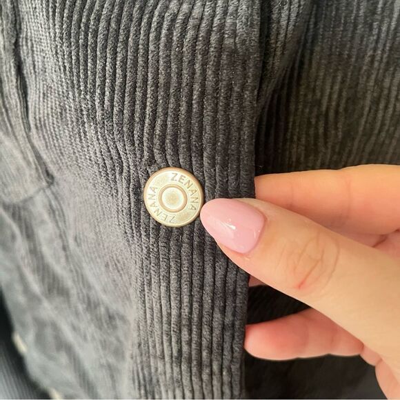 ZENANA DAYNA CORDUROY CROPPED JACKET LARGE Black - Picture 11 of 16